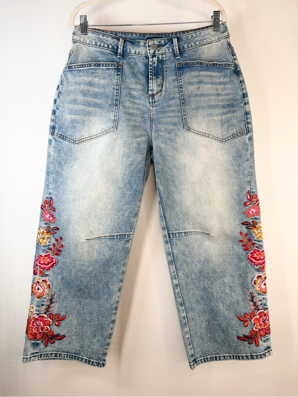 Flamingals Floral Embroidered Barrel Jeans High Rise Women’s Size Large